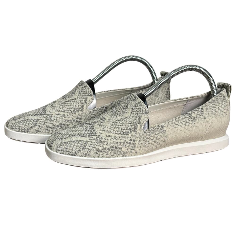 Franco Sarto Boston Loafer Womens Size 9 Gray/White Snakeskin Slip-On Flats Chic